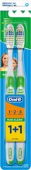 Зубная щетка Oral-B Maxi Clean 1-2-3 cредняя жесткость 1+1 шт