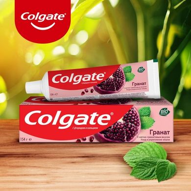 Зміцнювальна зубна паста Colgate Гранат з м'ятно-гранатовим смаком 100 мл